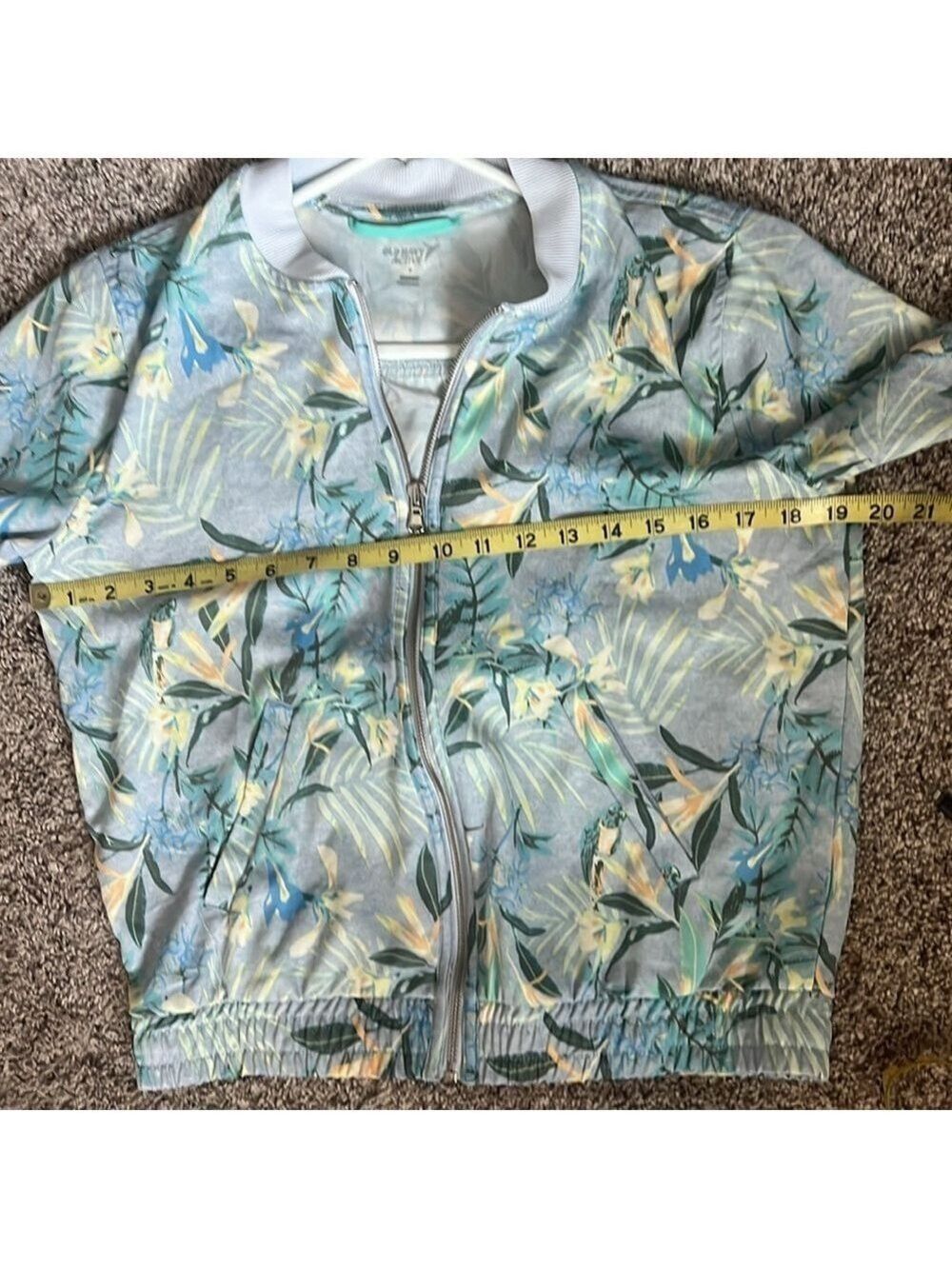 Old navy active jacket - Picture 5 of 7